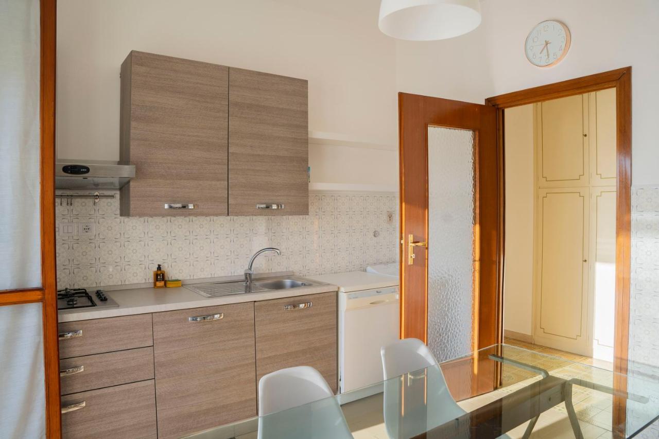 Casa Panorama: Seaview Retreat near Chiavari Center with Free Parking Apartment Exterior photo
