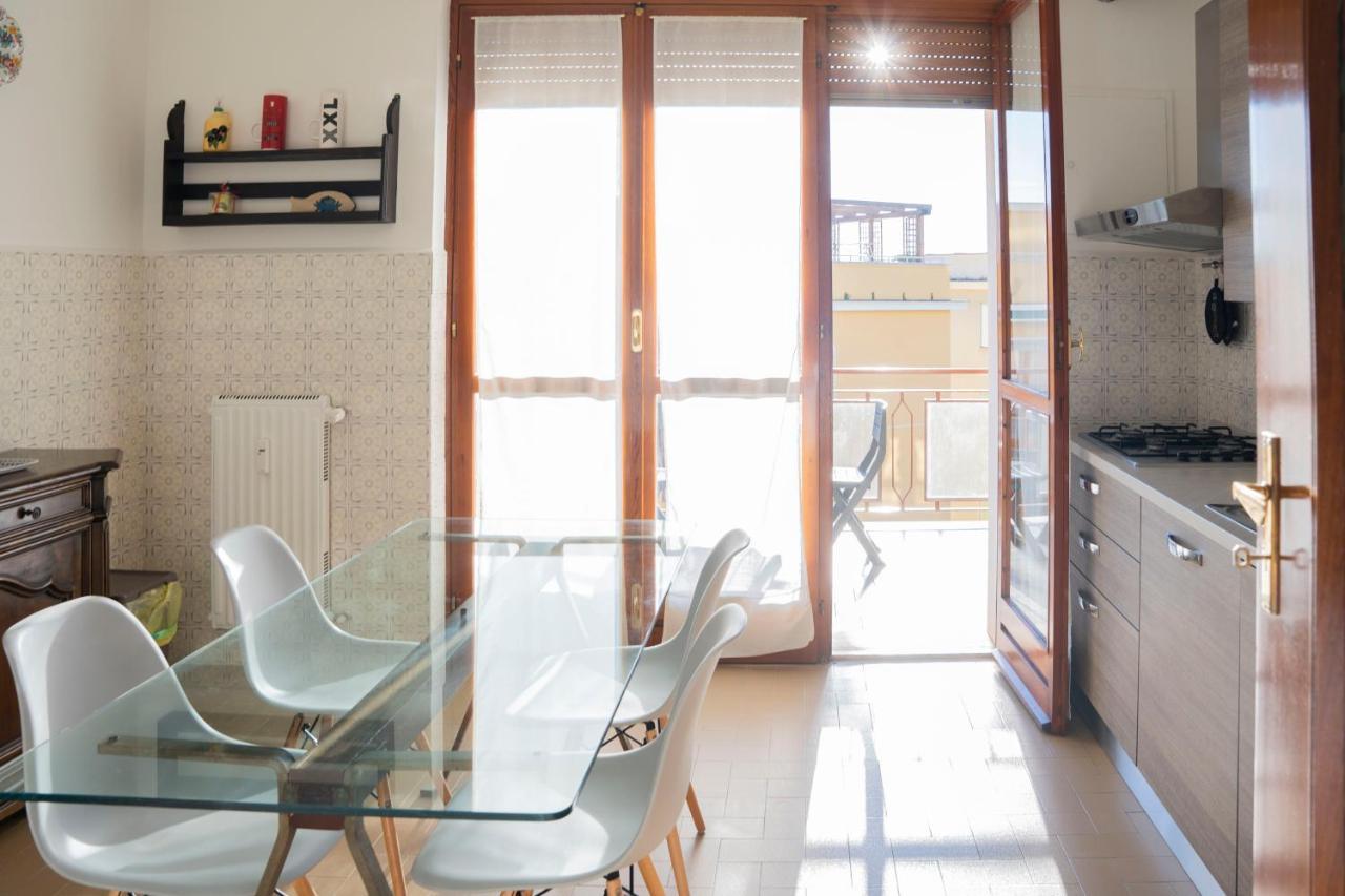 Casa Panorama: Seaview Retreat near Chiavari Center with Free Parking Apartment Exterior photo