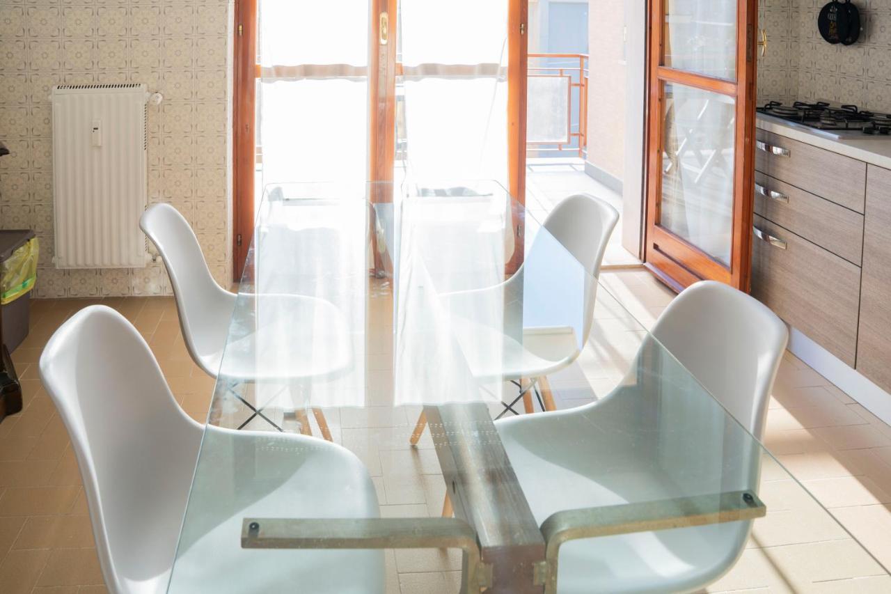 Casa Panorama: Seaview Retreat near Chiavari Center with Free Parking Apartment Exterior photo