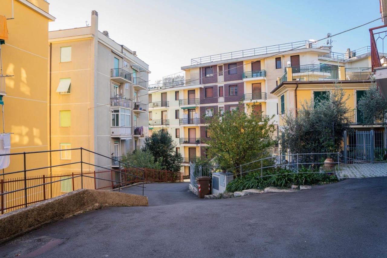 Casa Panorama: Seaview Retreat near Chiavari Center with Free Parking Apartment Exterior photo